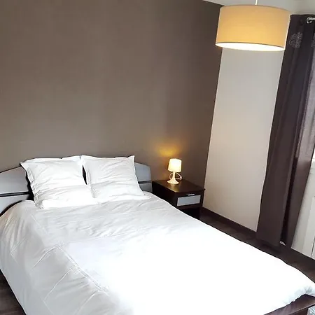 Hotell La Du Chatelard Ambierle