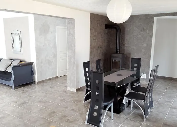 La Du Chatelard Hotel